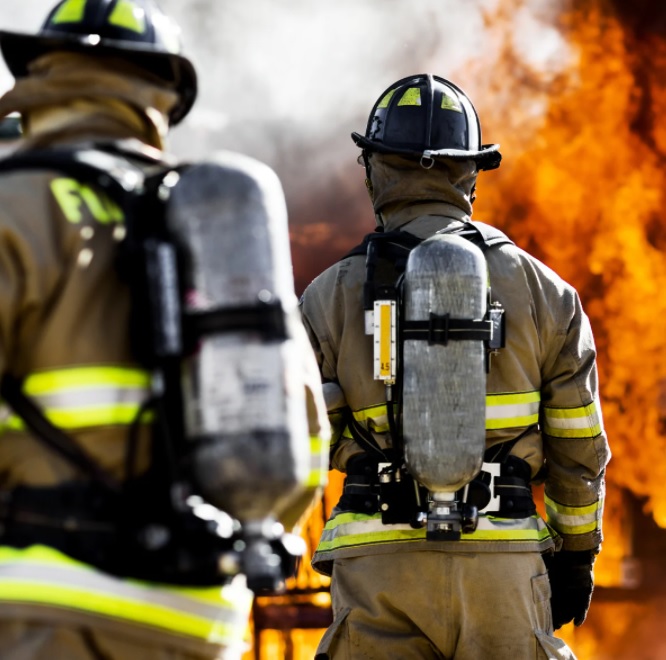 Industrial Pilot Goggles are used by firefighters